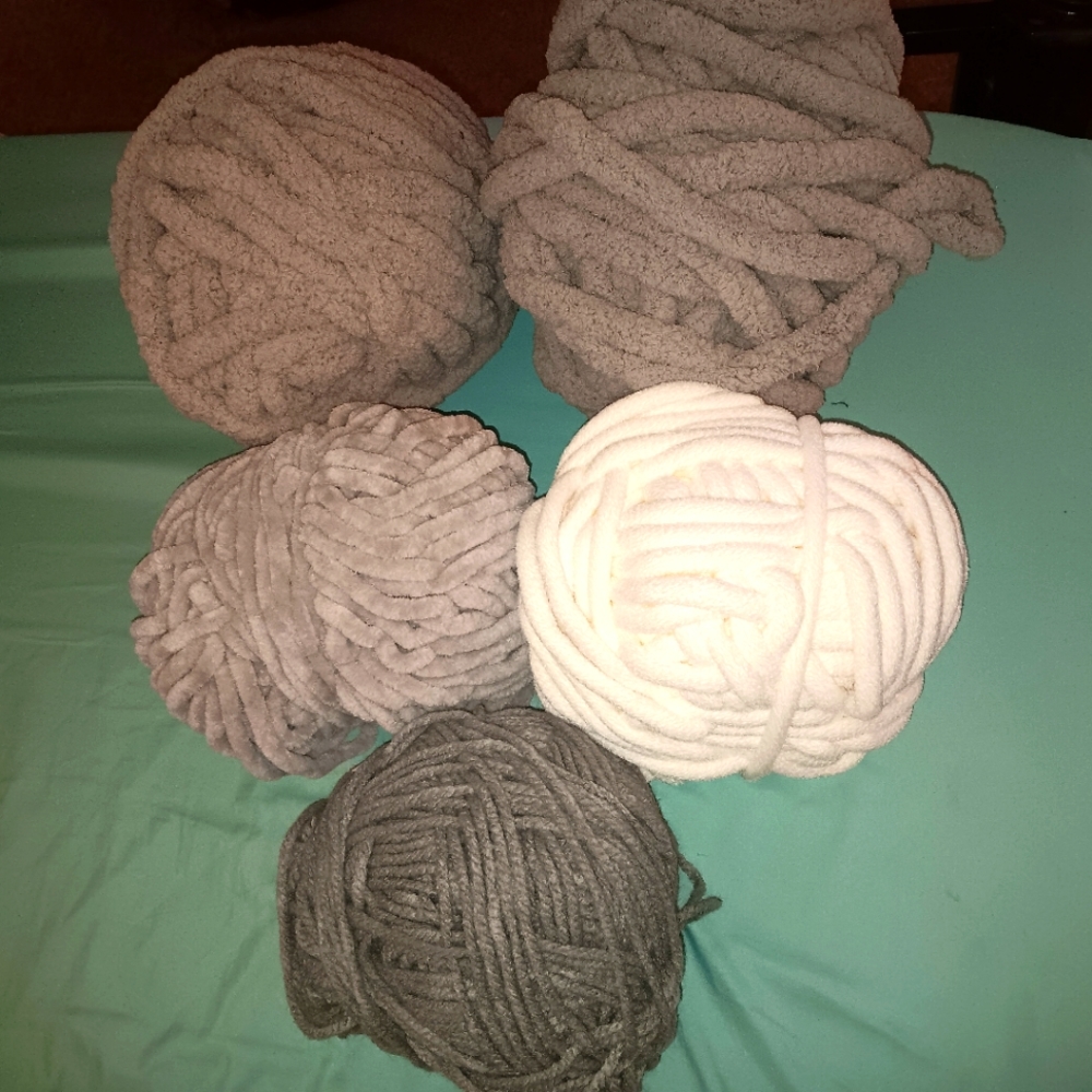 5 skeins of yarn